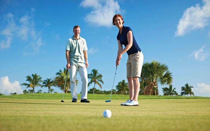 Putting on the Grand Lucayan's Reef Course.