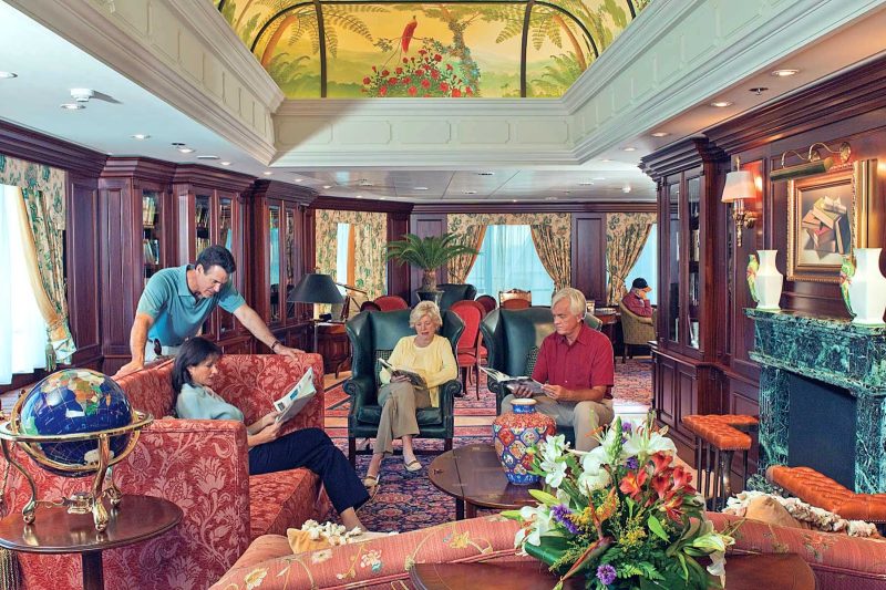 You'll appreciate the calm, quiet atmosphere of Oceania Regatta's Library.