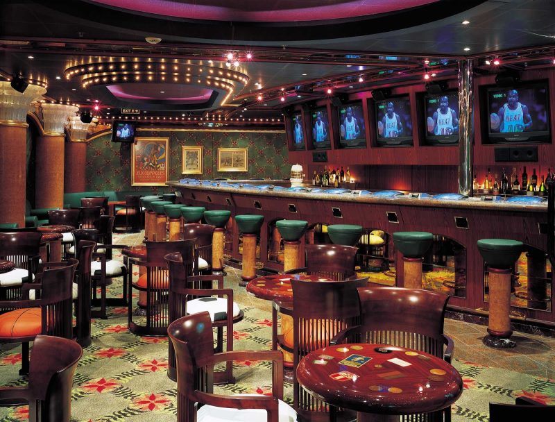 Head to the Olympic Sports Bar on Carnival Sunrise to catch the latest sporting action.