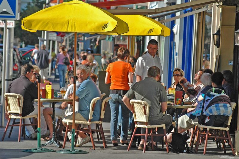 Enjoy the cafes of Terrasse Halles in Le Havre, France.