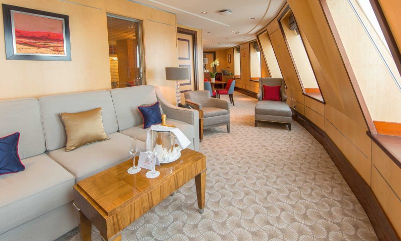 The lounge of the Royal Suite on Queen Mary 2.
