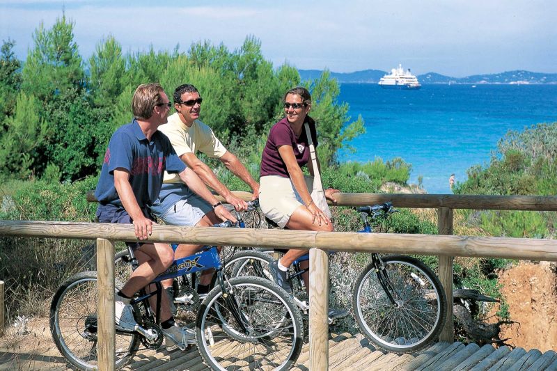 Complimentary bikes for cruise passengers
