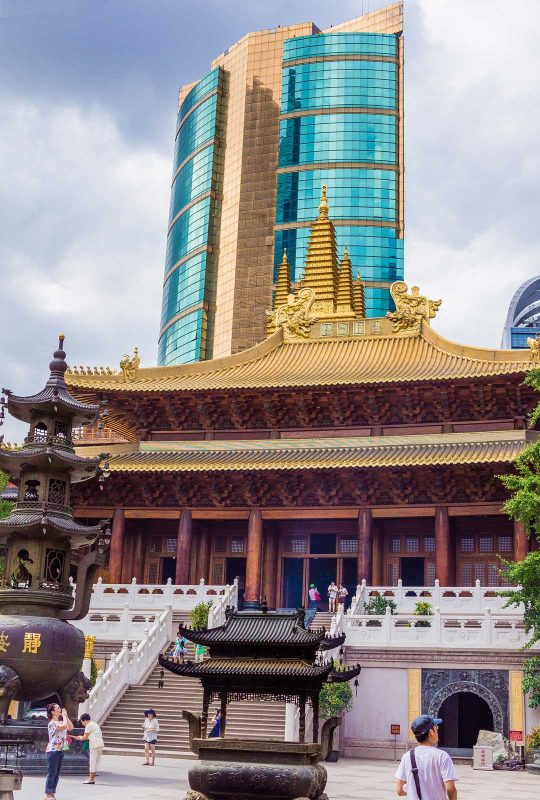 Jing'an Temple, a Buddhist temple on West Nanjing Road in the Jing'an District of Shanghai.