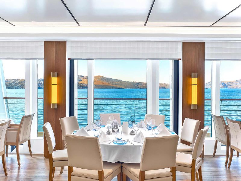 The Restaurant is the main dining venue on Viking Saturn. 