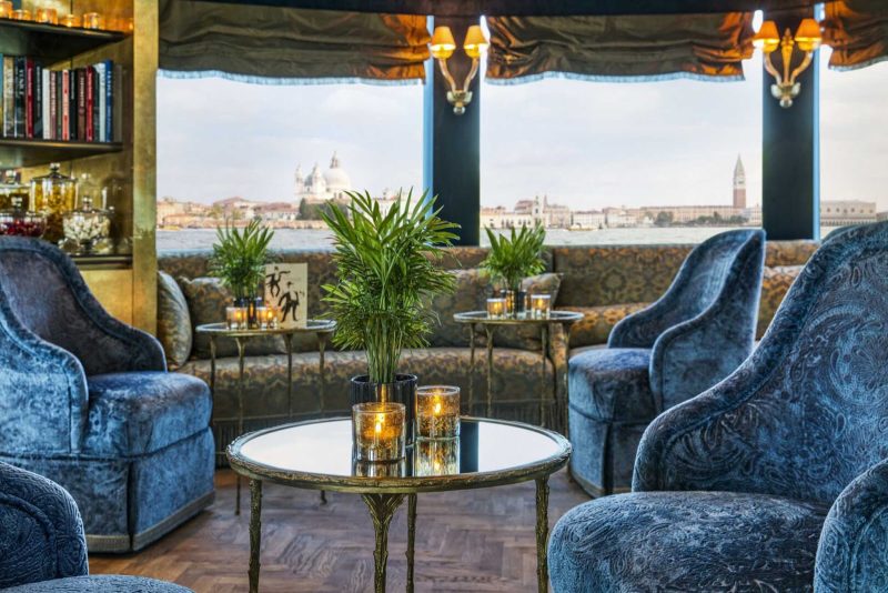 Relax and chat up new acquaintances at the Panini Bar on S.S. La Venezia.