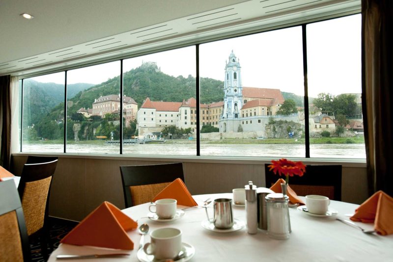 Join your fellow cruisers for continental cuisine in the dining room of Avalon Luminary as you cruise the Moselle River through Germany and Luxembourg.