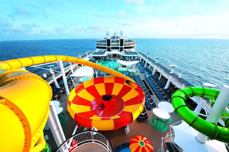 In the mood for something wet and wild? Take the Epic Plunge on Norwegian Epic and plunge down a 200-foot-long bowl slide.