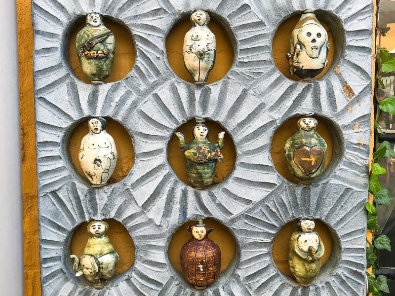 Whimsical ceramics artwork in the sculpture garden at Lange Kunsthåndværk in Aalborg, Denmark.