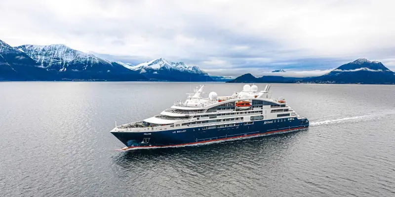 11 Night Cruising the Great Lakes: Chicago to Toronto - Eastbound aboard Le Bellot