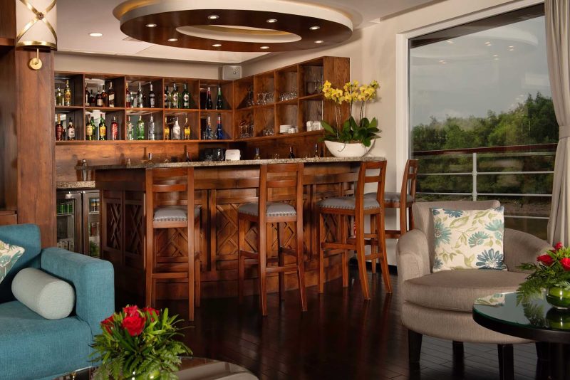 Meet interesting fellow guests over cocktails in the Panorama Lounge on Avalon Saigon. 