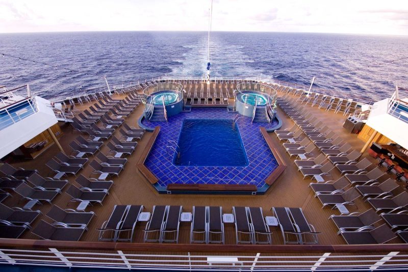 The aft pool aboard Carnival Splendor.