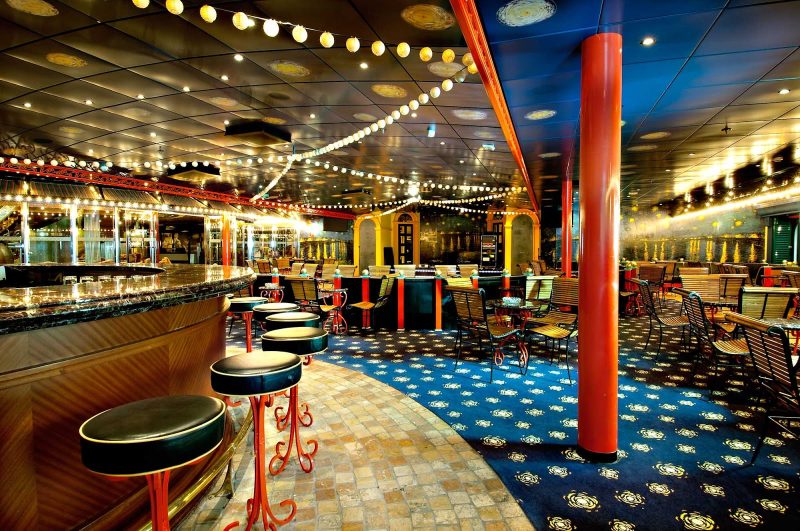 The Starry Night Lounge, on deck 2 of Carnival Pride, offers live music, dancing and other entertainment.
