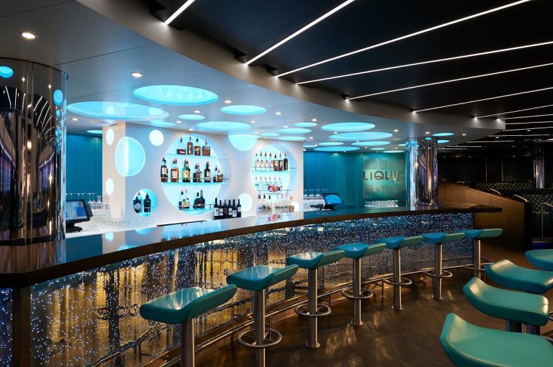 Grab a cold one at the Liquid Lounge Bar during your Carnival Horizon vacation.