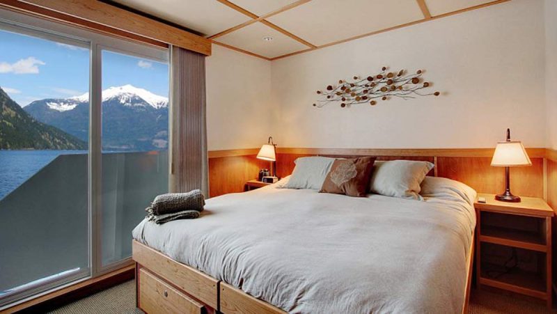 Relax in a Captain Stateroom aboard the 22-passenger Safari Quest.