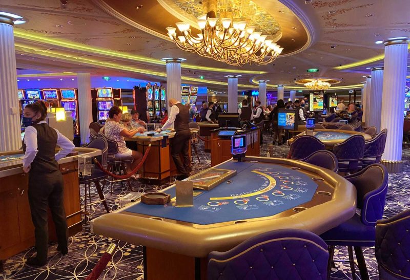 Head to Celebrity Equinox’s casino for blackjack, roulette, slots and more.