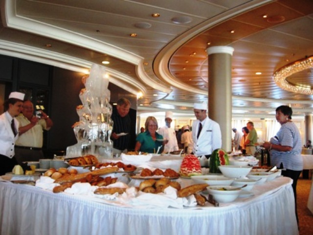 Special luncheon buffet spotlights the super chefs of Oceania Marina