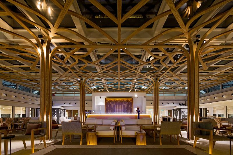 The Wintergarden of Viking Star at night.
