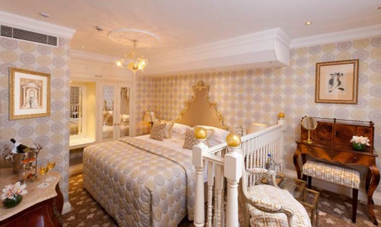 The Stanhope Suite at the Chesterfield Mayfair