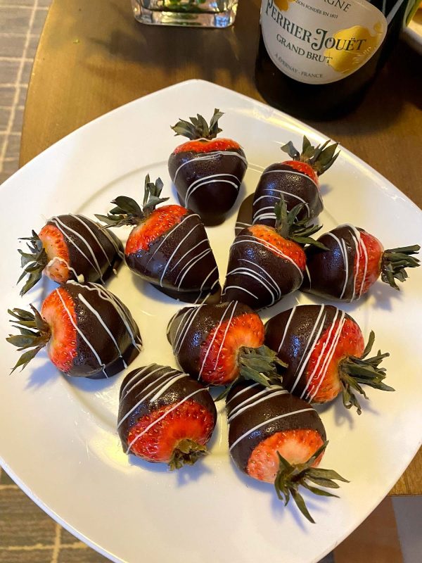 Who doesn’t love chocolate-covered strawberries awaiting you in your Celebrity Cruises stateroom?