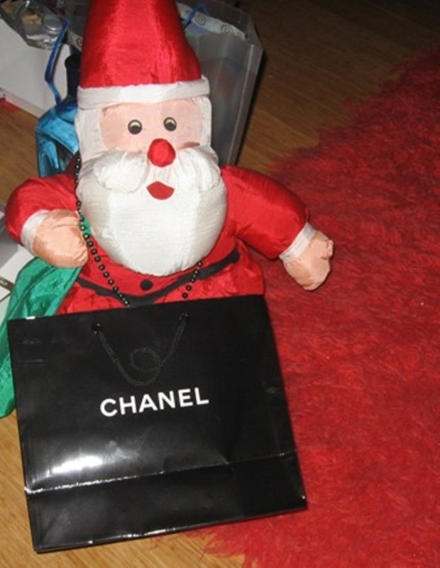 Every woman alive loves Chanel #5