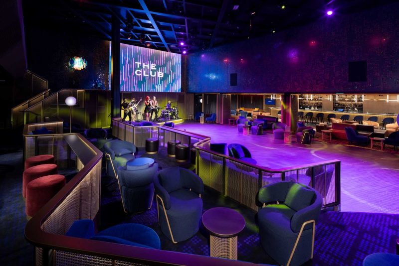 The Club offers daytime activities from tabletop maze to traditional board games and even archery and a laser maze on Celebrity Apex.