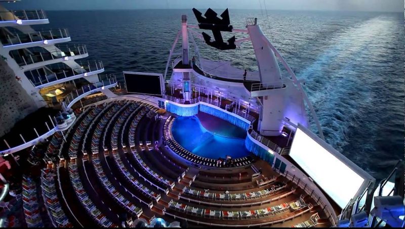Watch extravagant stage productions in the AquaTheater on Harmony of the Seas.