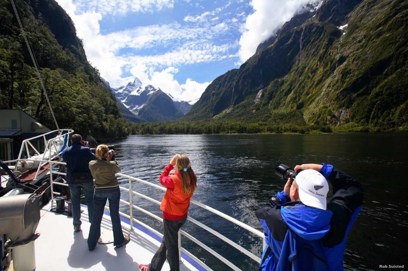 How much natural grandeur can you handle? You’ll find out at Milford Sound, where the scenery comes in just one size: extra large. Peaks rise straight out of the water and fairy tale waterfalls fill the air with mist.