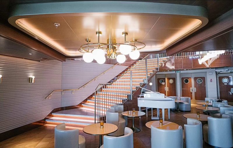 Scarlet Lady was designed with touches that resemble a superyacht. 