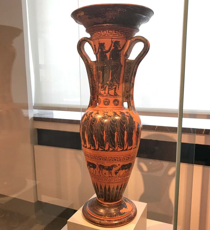 Grave loutrophoros, a ritual vessel used to transport water for the marriage bath, dating to 500-510 B.C. at the Altes Museum in Berlin.