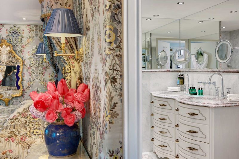 You'll appreciate the roomy, marble-tiled bathroom in your stateroom on S.S. Maria Theresa.