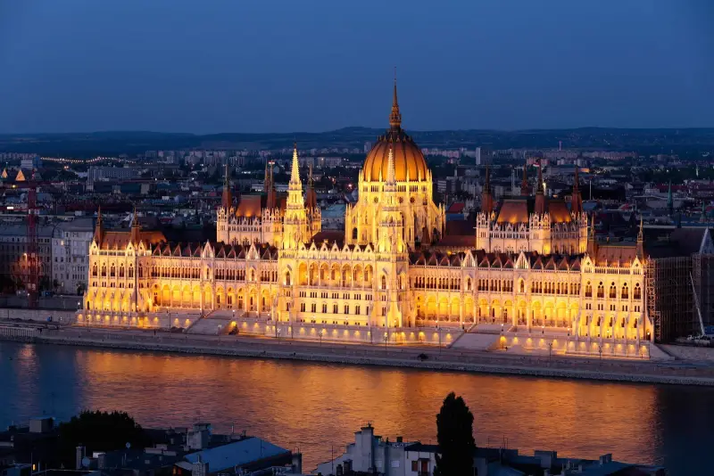 7 Night City Escapes the Danube aboard AmaSonata