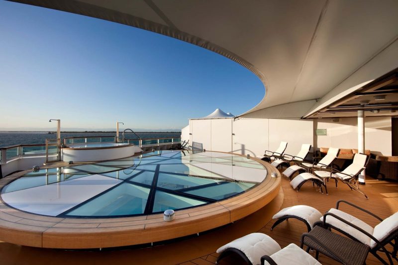 Yearning for a best-in-class whirlpool? Head to the Spa Terrace.